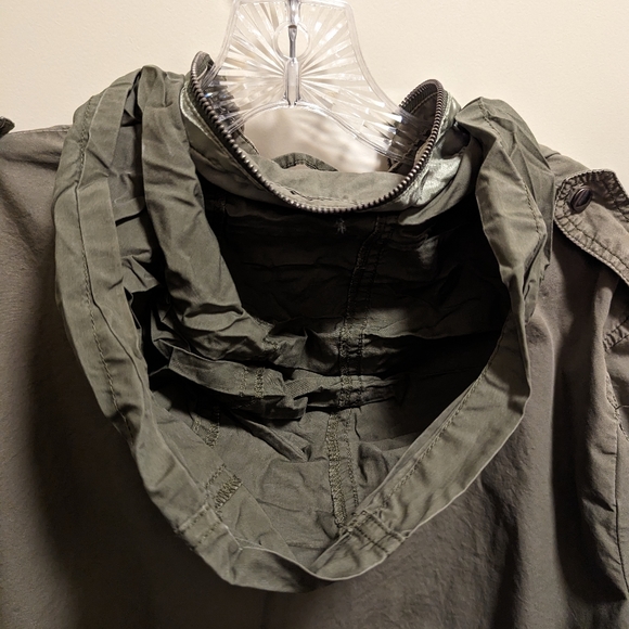 Utility Jacket - Picture 2 of 9
